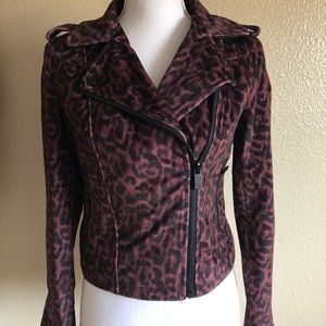 NEW WOMEN Bebe TRENDY LEOPARD STYLE SIZE Small